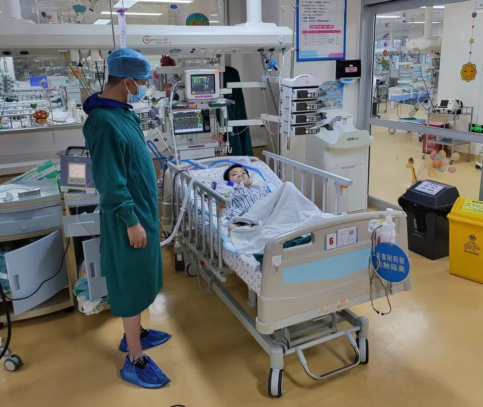 策勒县跨省救护车出租公司