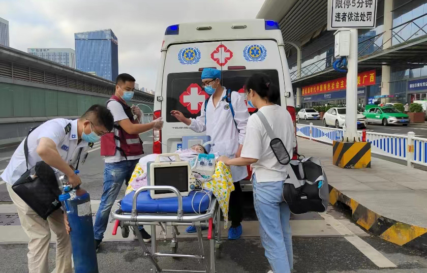 策勒县救护车出租公司