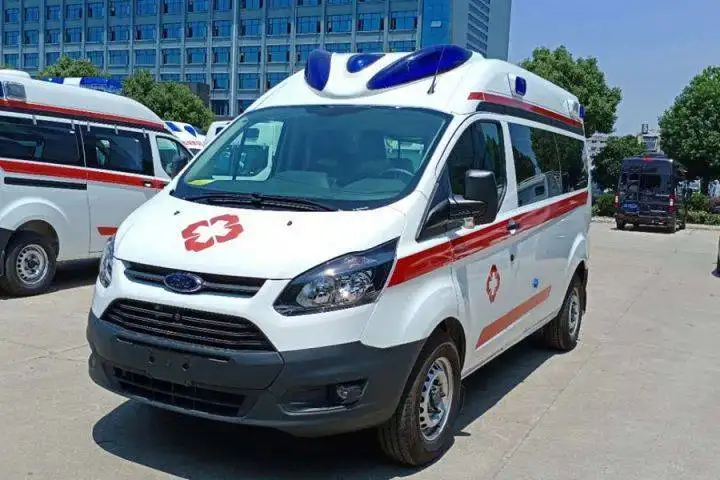 策勒县长途救护车转院